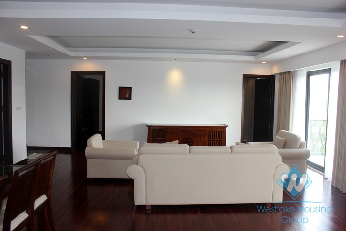 Modern apartment for rent in Dang Thai Mai, Tay Ho, Hanoi